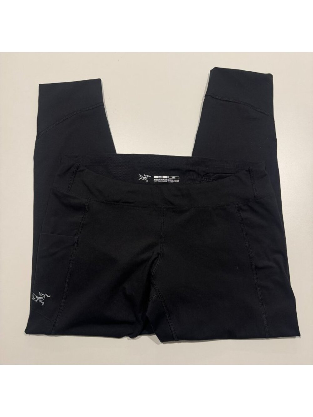 Arc'teryx Womens Sunara Tight 25.5" Black Size L EUC